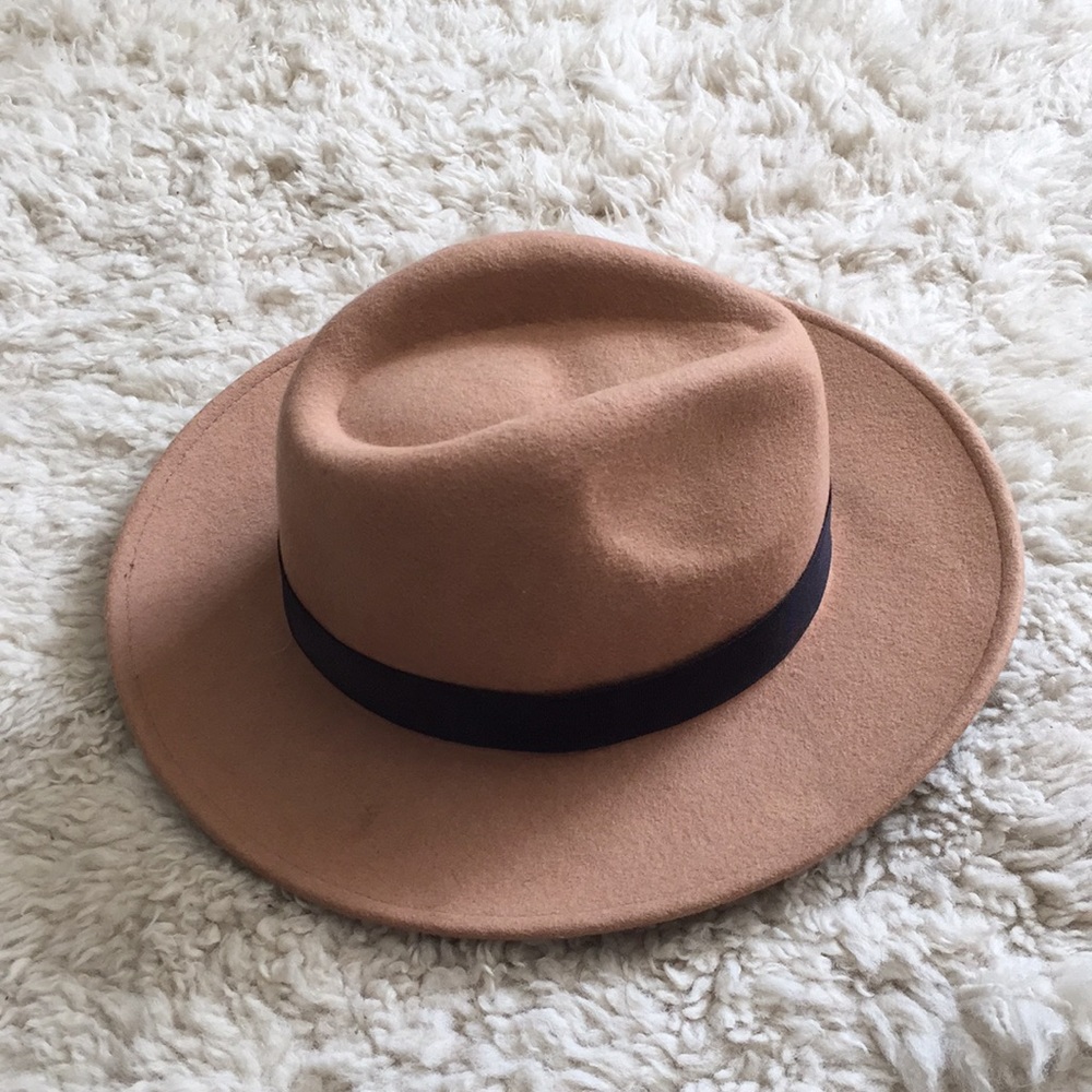 Felt hat